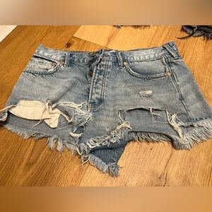 We the free size 28 short jean cutoff